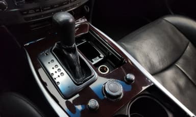 M37