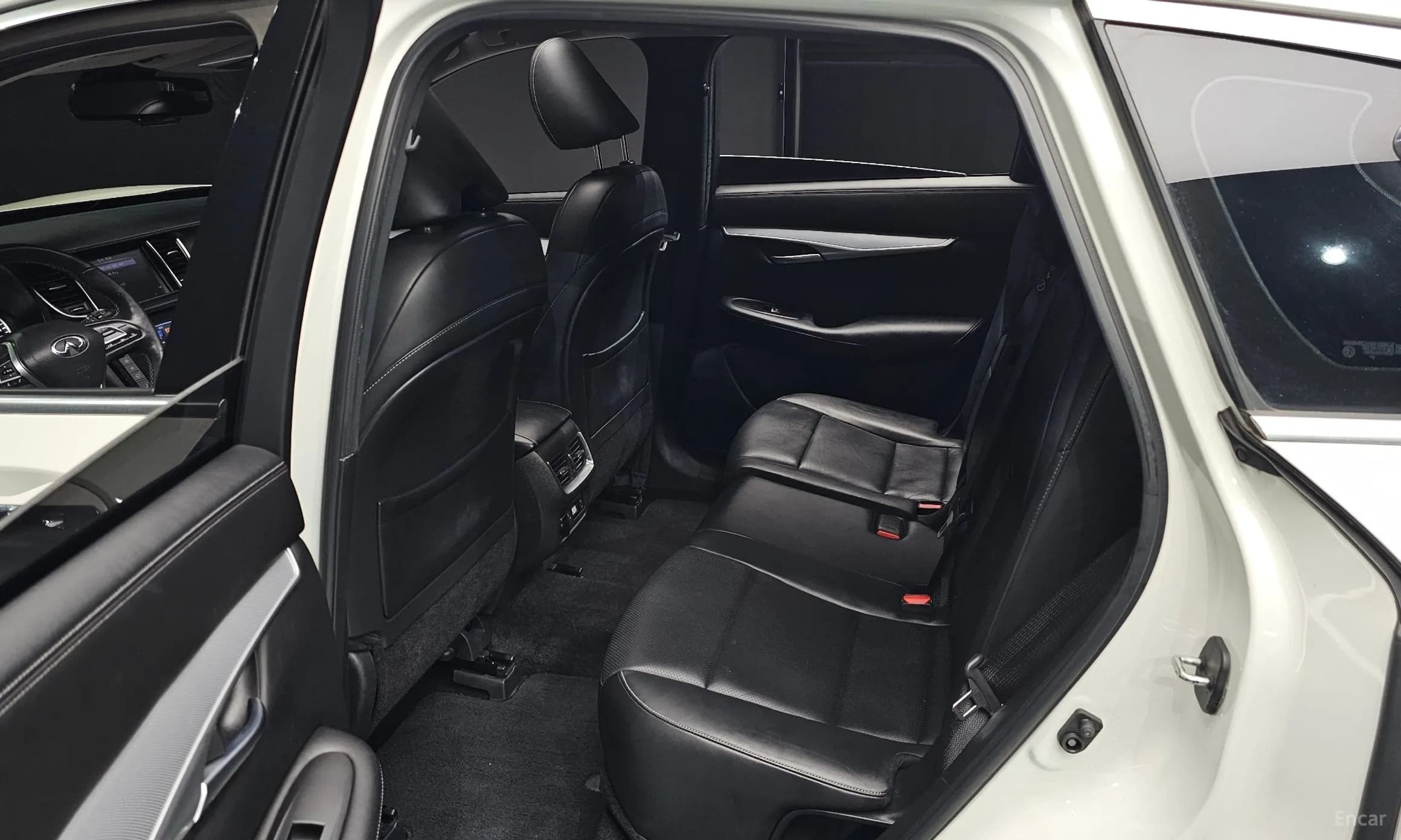 QX50 (P71A)