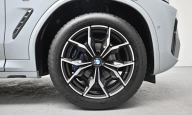 X4 (G02)