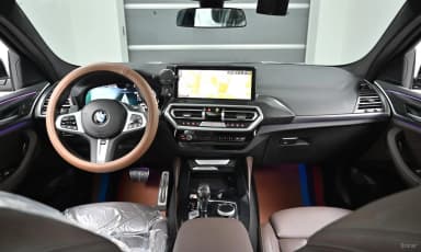 X4 (G02)