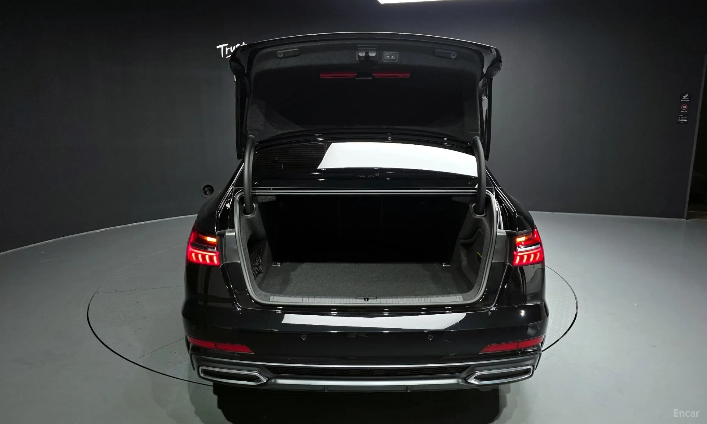 A6 (C8)