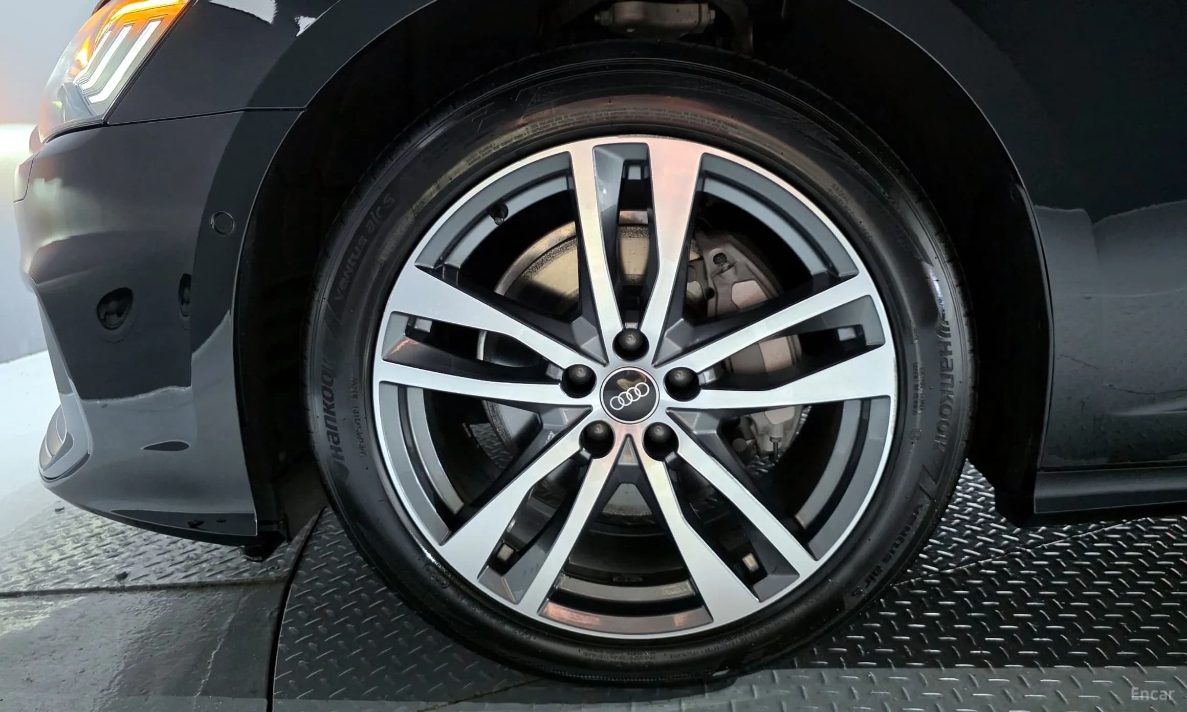 A6 (C8)