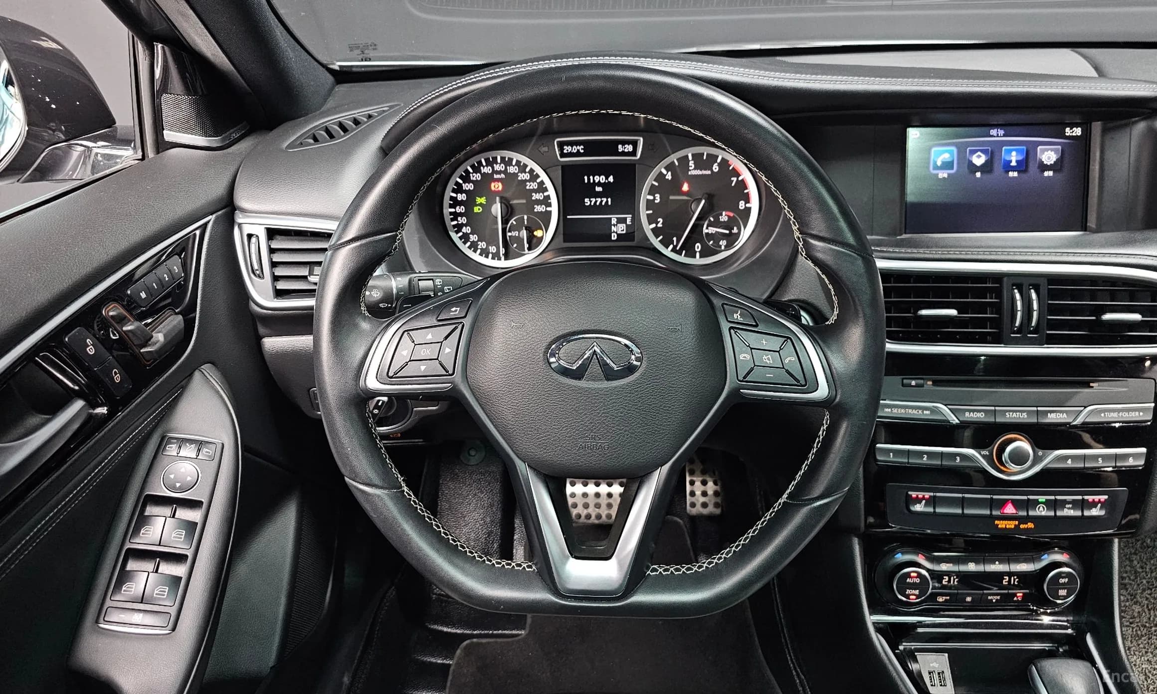 Q30