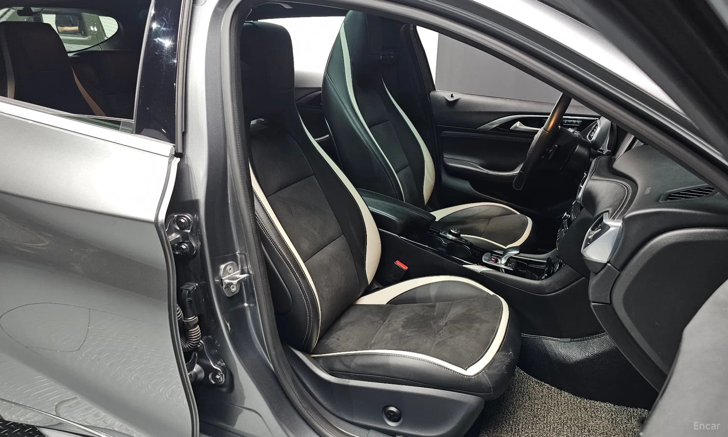 Q30