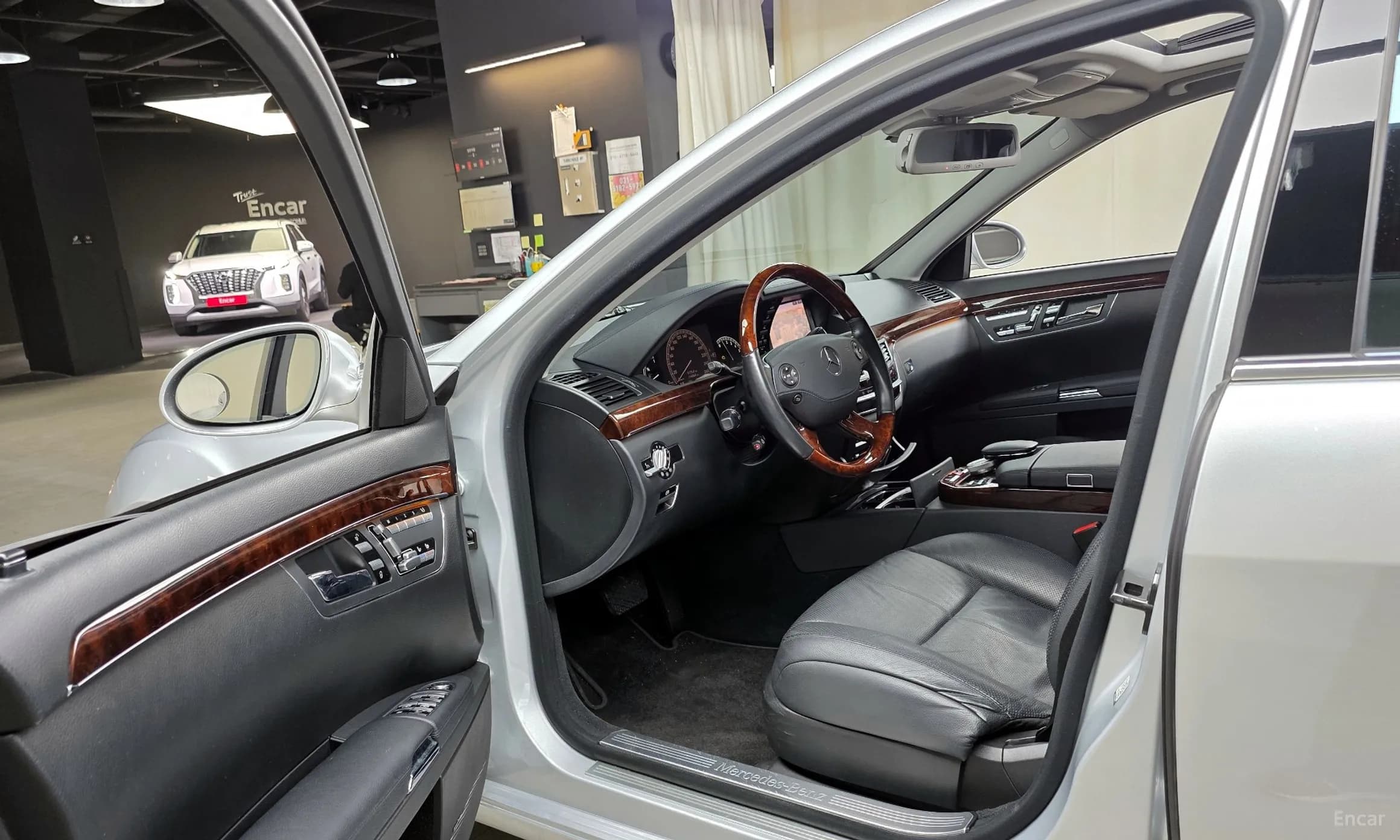 S-Class W221
