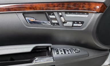 S-Class W221
