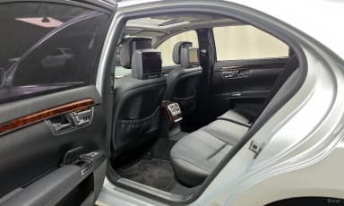 S-Class W221
