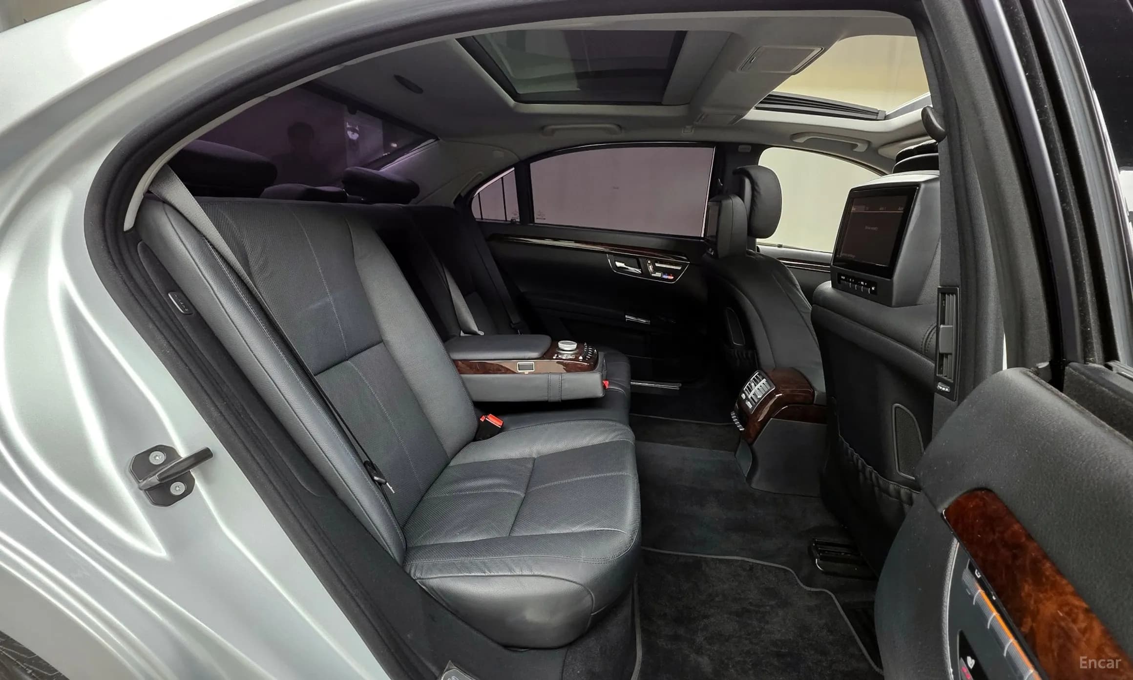 S-Class W221