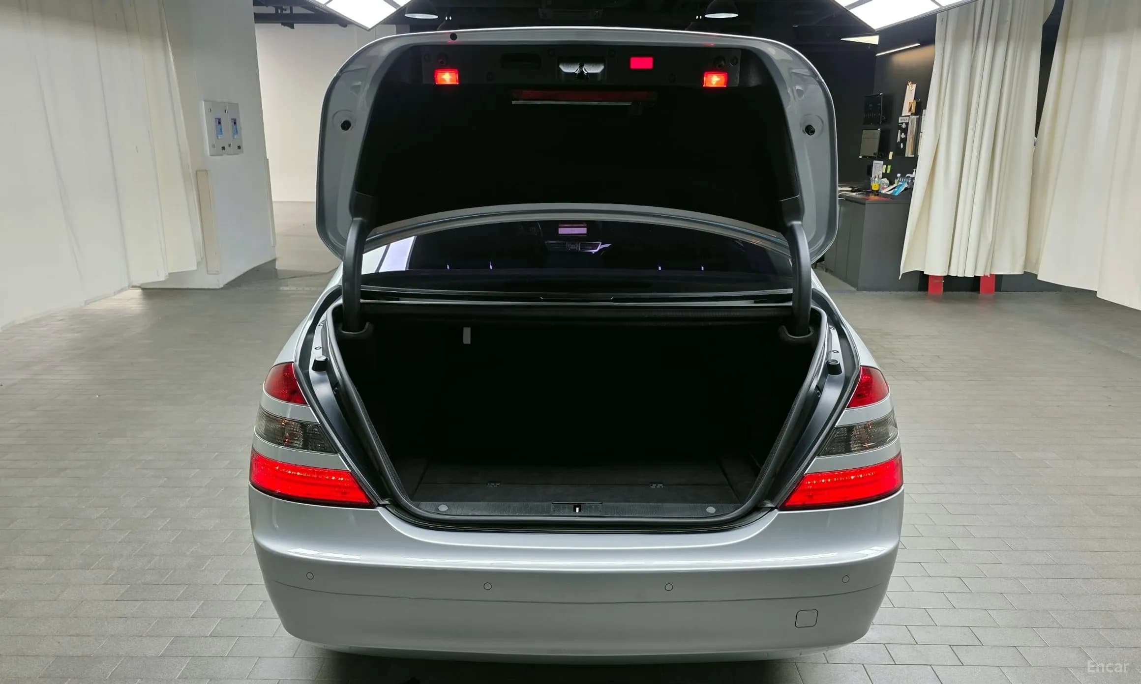 S-Class W221