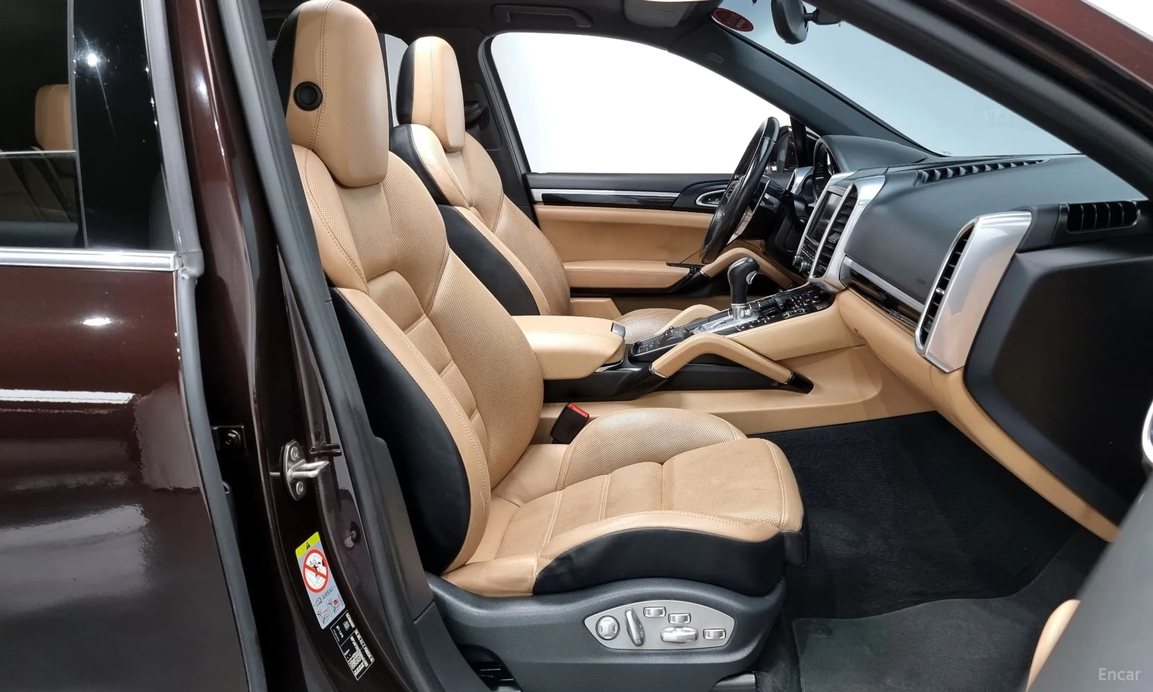 New Cayenne