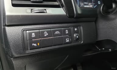 Rexton Sports Khan