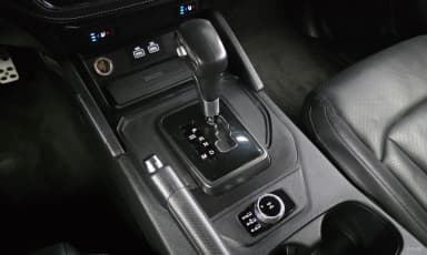 Rexton Sports Khan