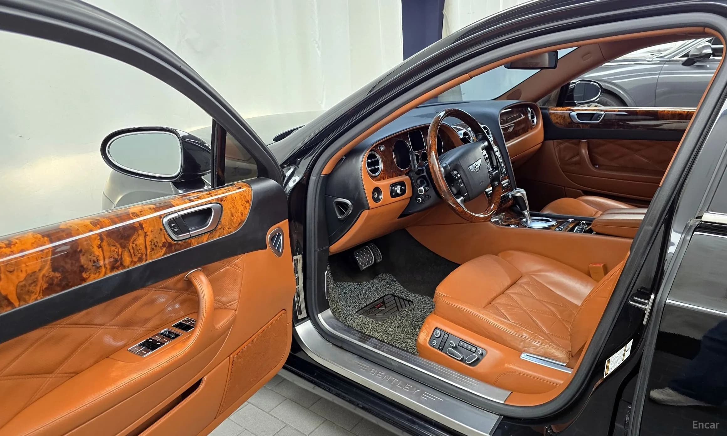 Flying Spur Gen 1