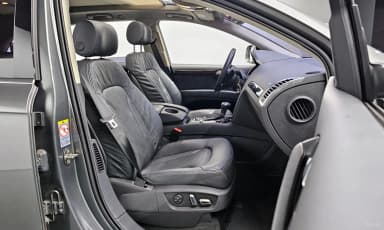 Q7