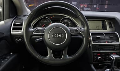 Q7