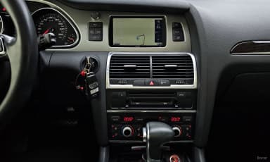 Q7