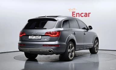 Q7
