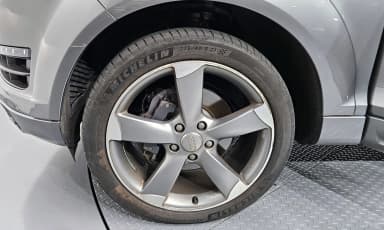 Q7