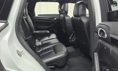 New Cayenne