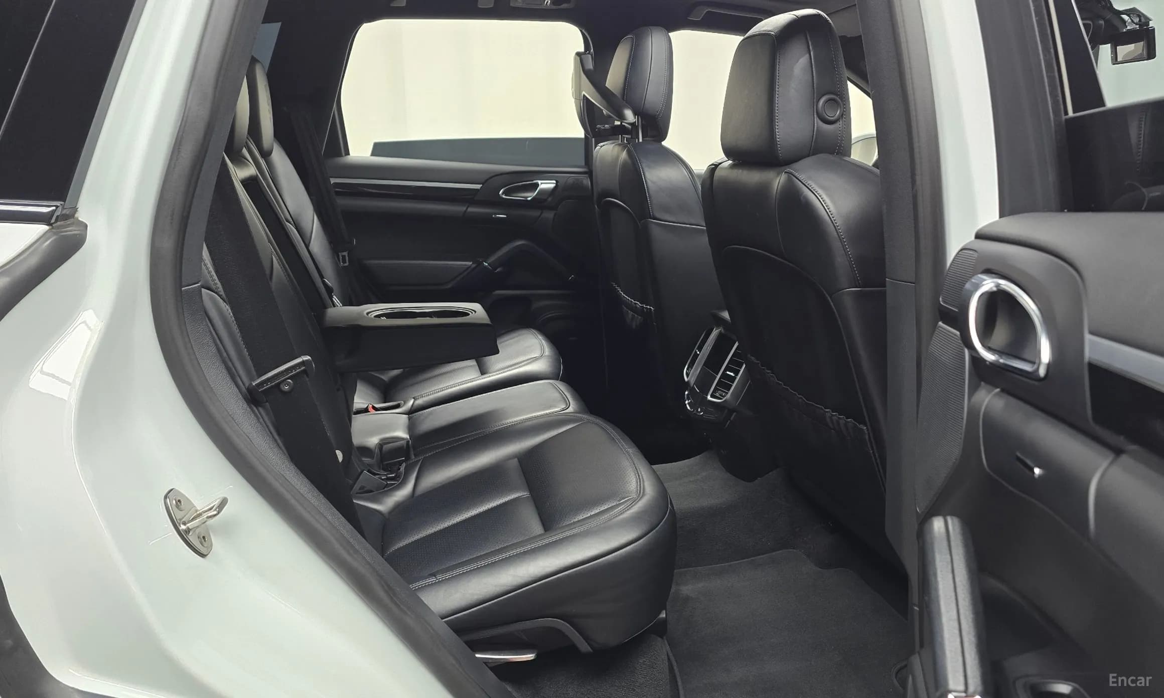 New Cayenne