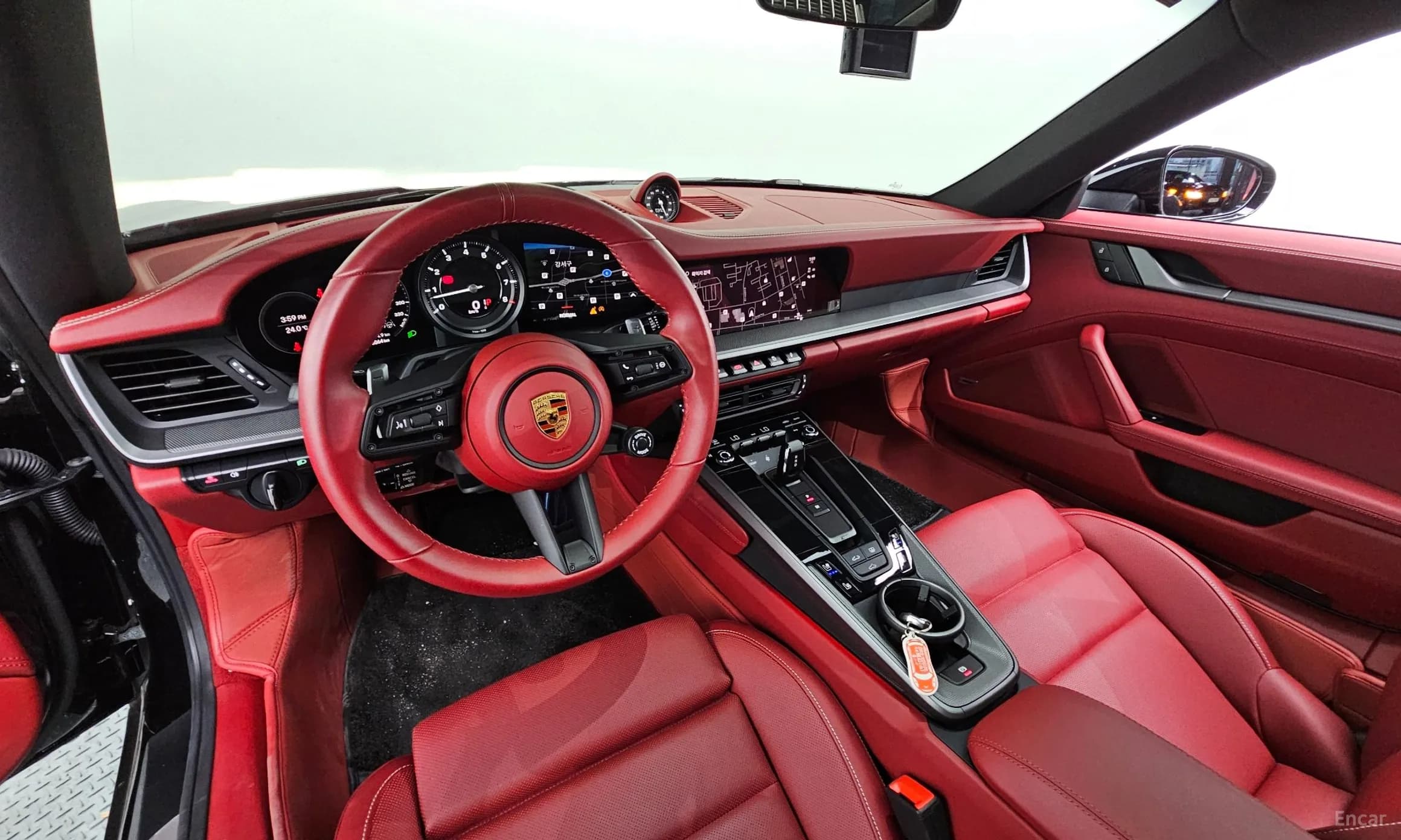 911 (992)