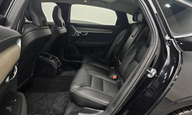 S90