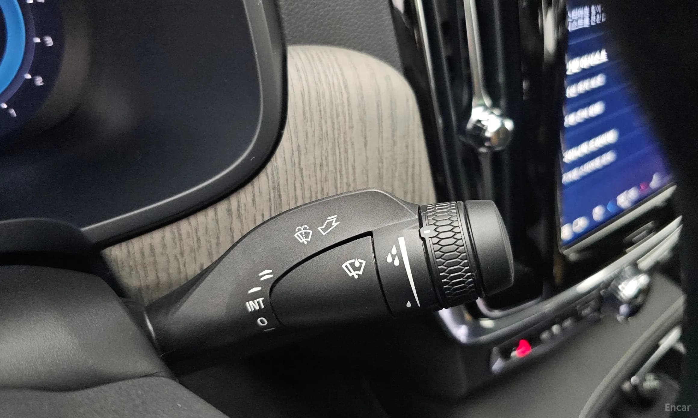 S90