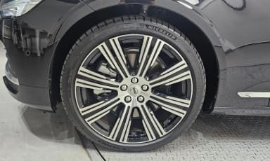 S90