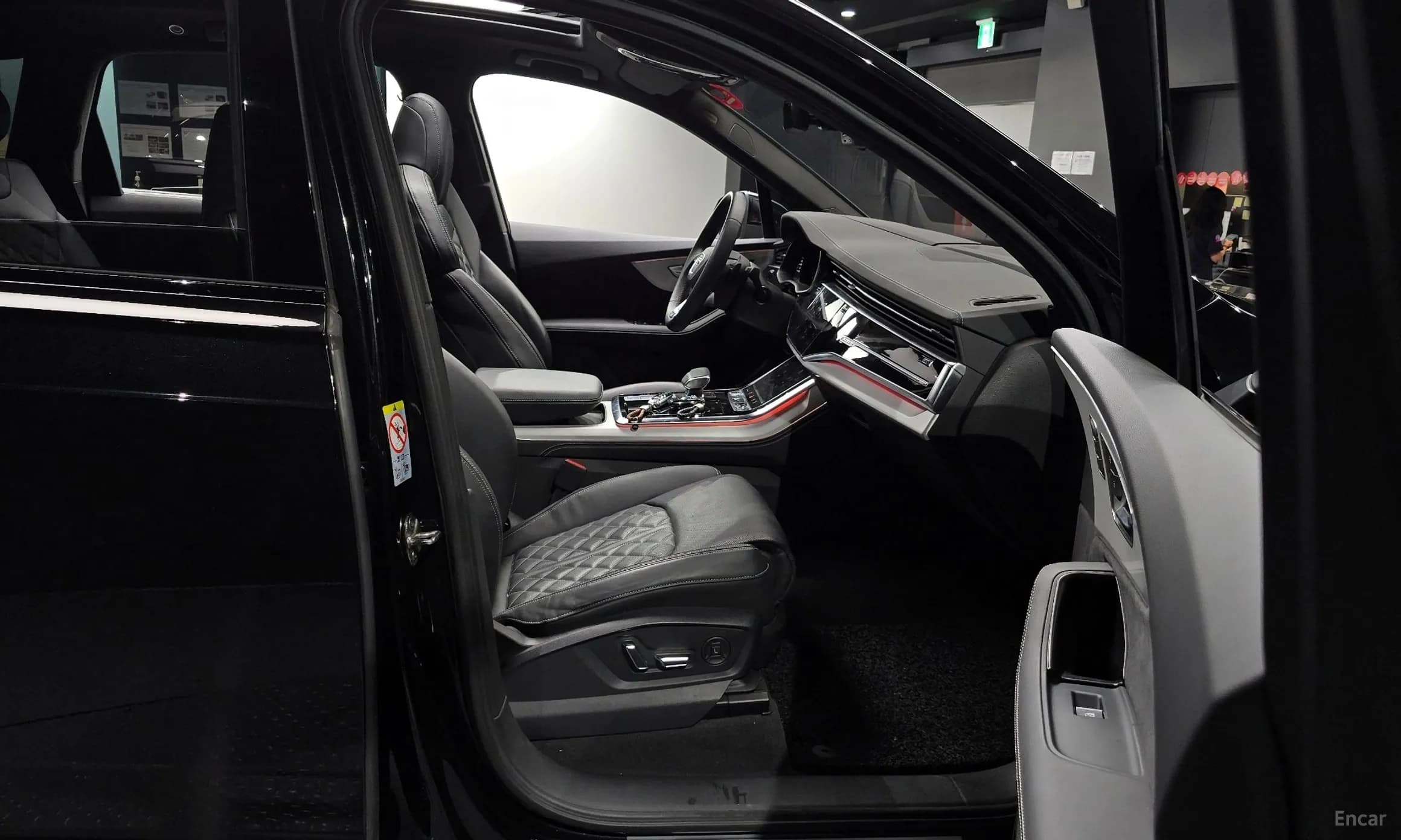 Q7 (4M)