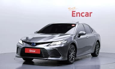 Camry (XV70)