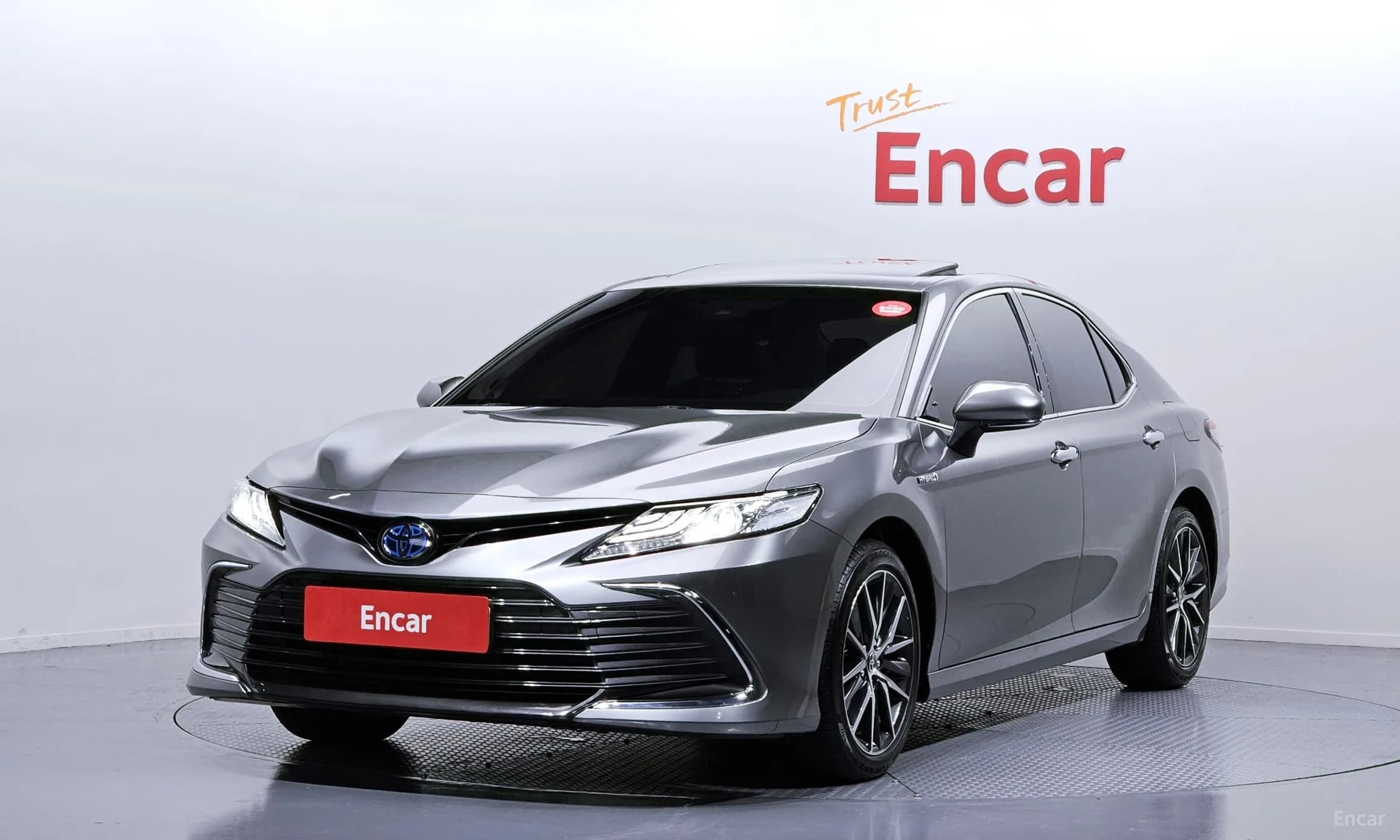 Camry (XV70)