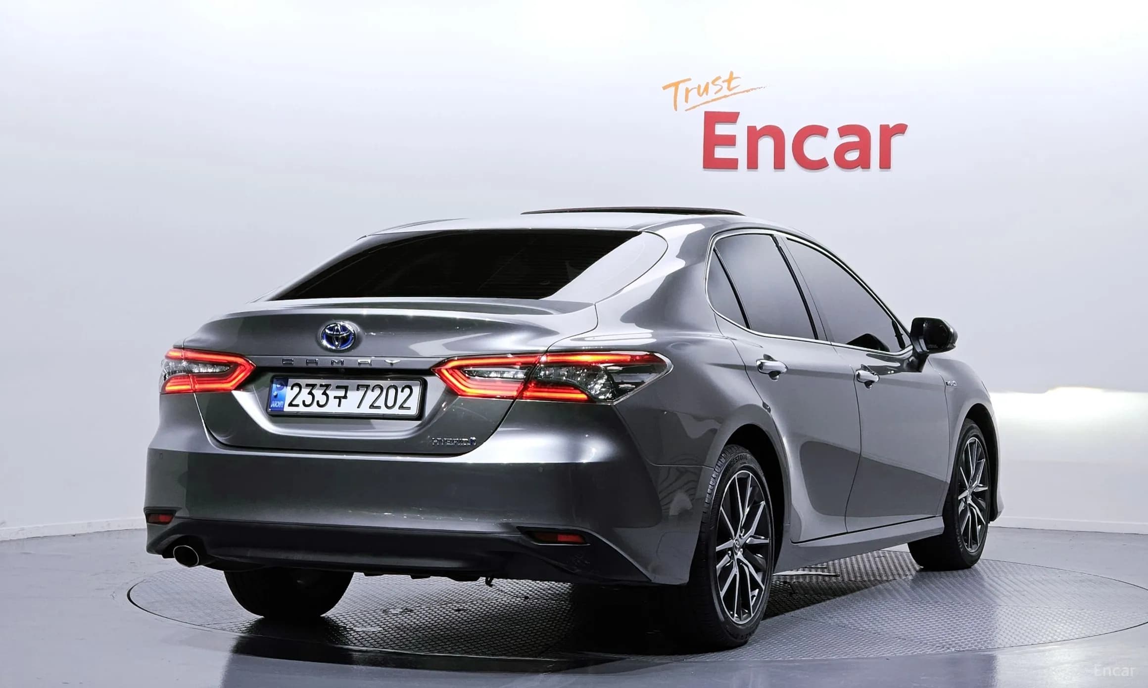 Camry (XV70)