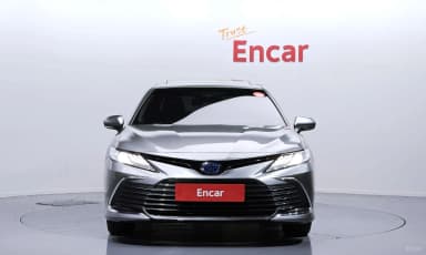 Camry (XV70)