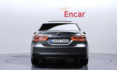 Camry (XV70)