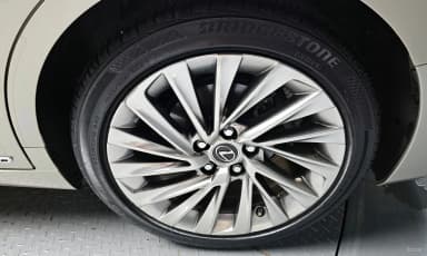 ES300h 7th Generation