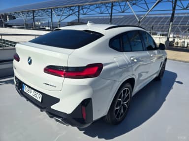 X4 (G02)