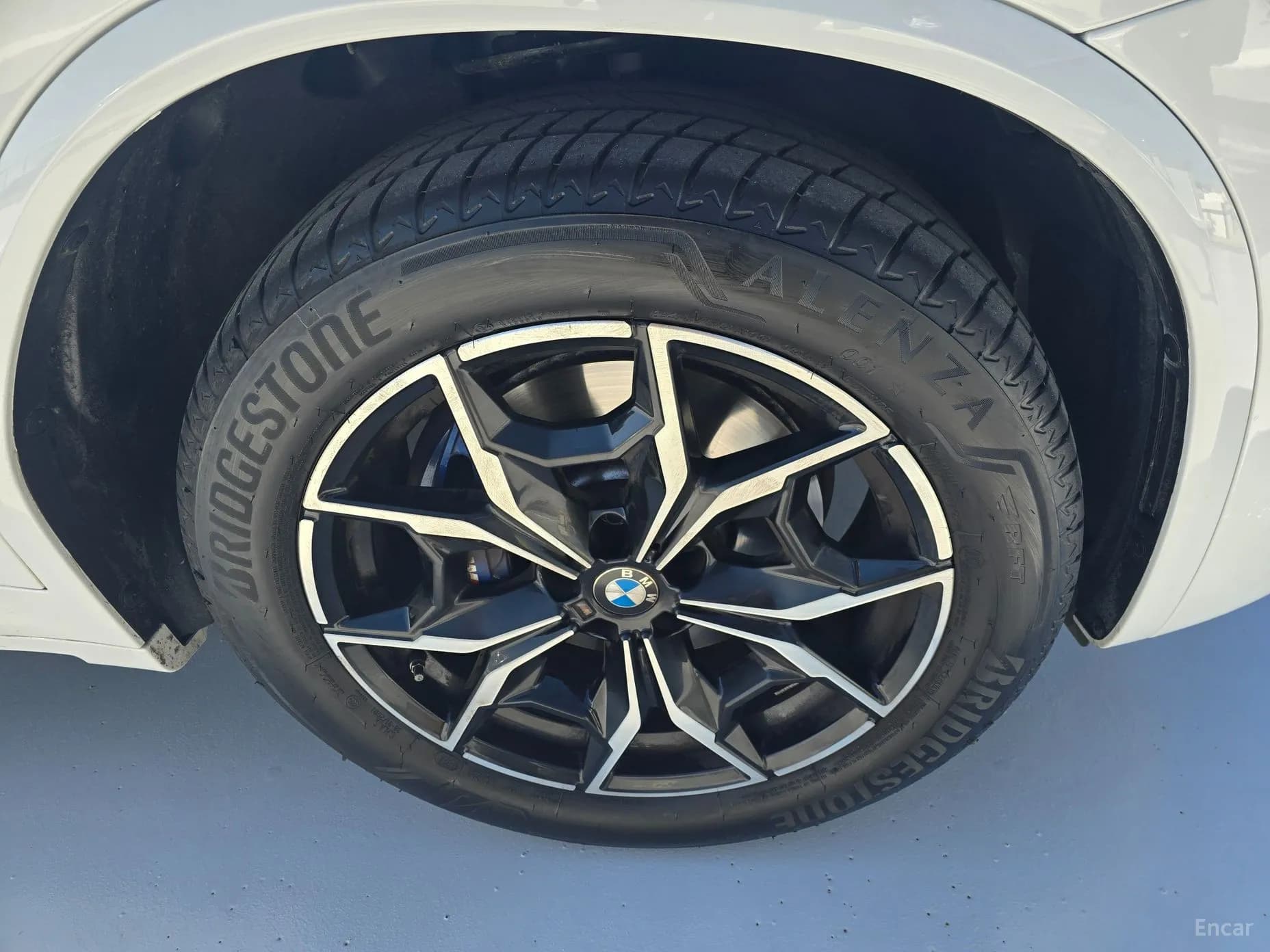 X4 (G02)