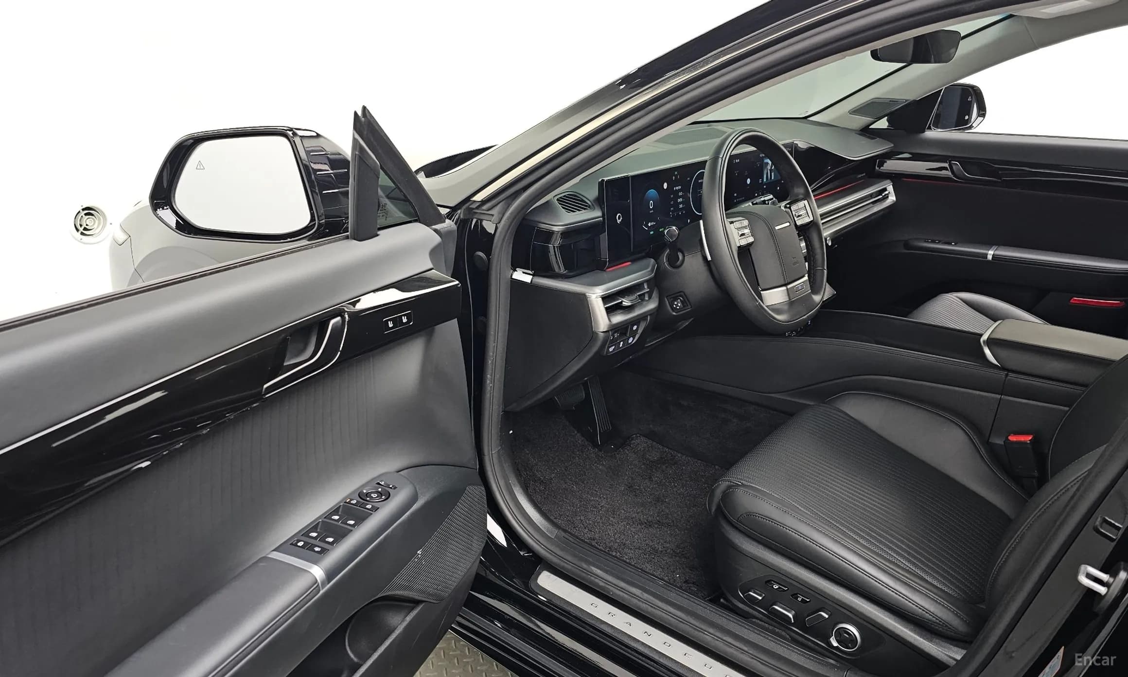Grandeur Hybrid (GN7)