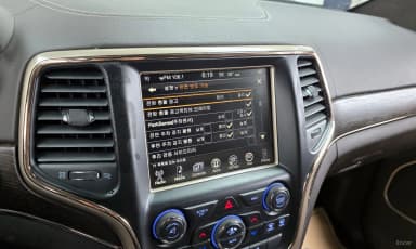Grand Cherokee