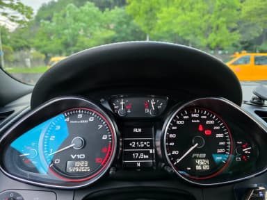 R8