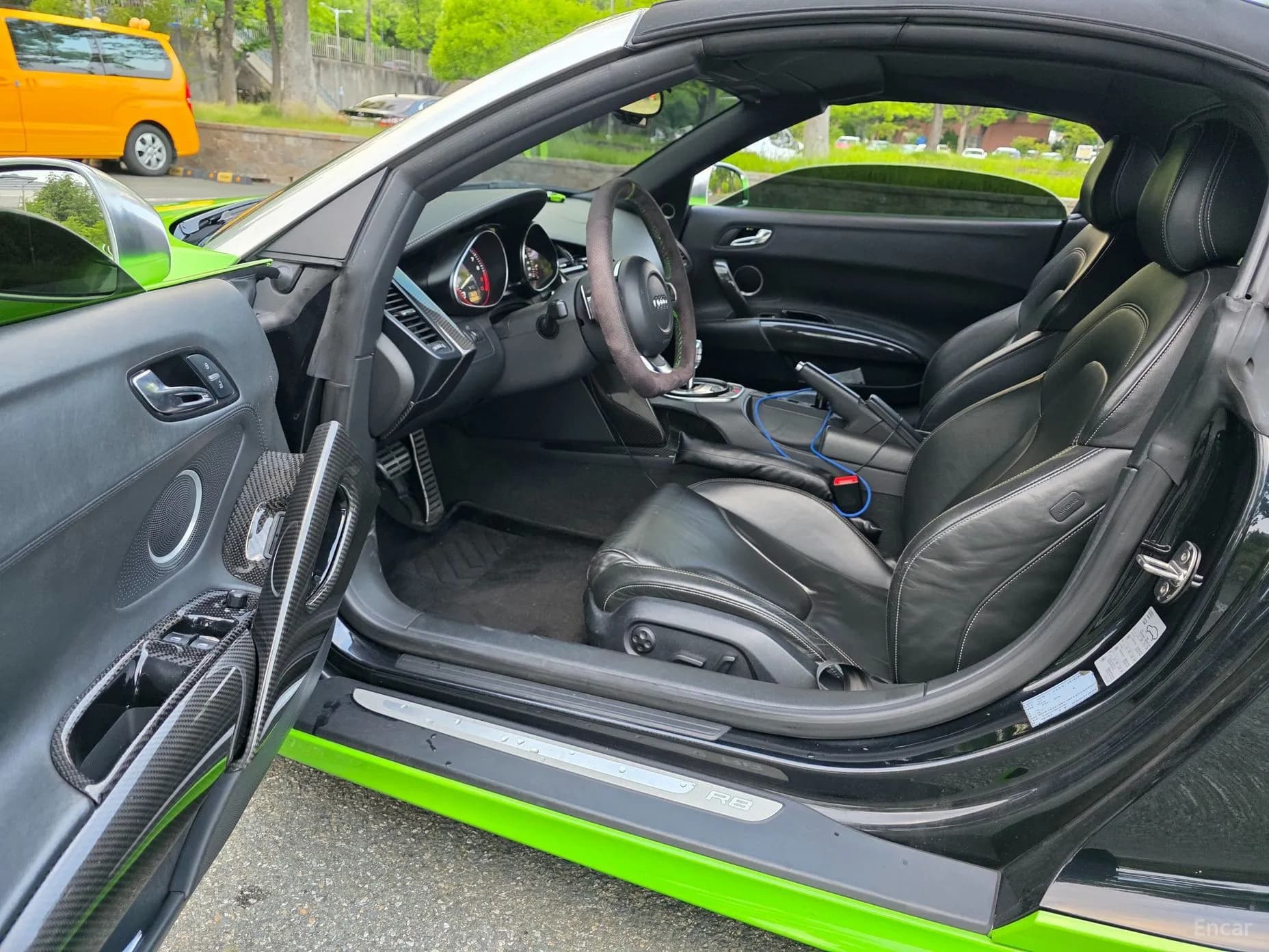 R8