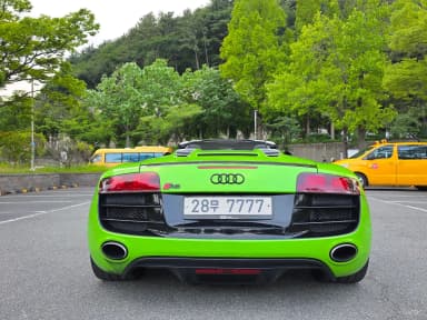 R8