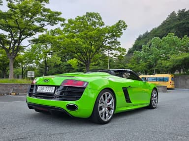 R8