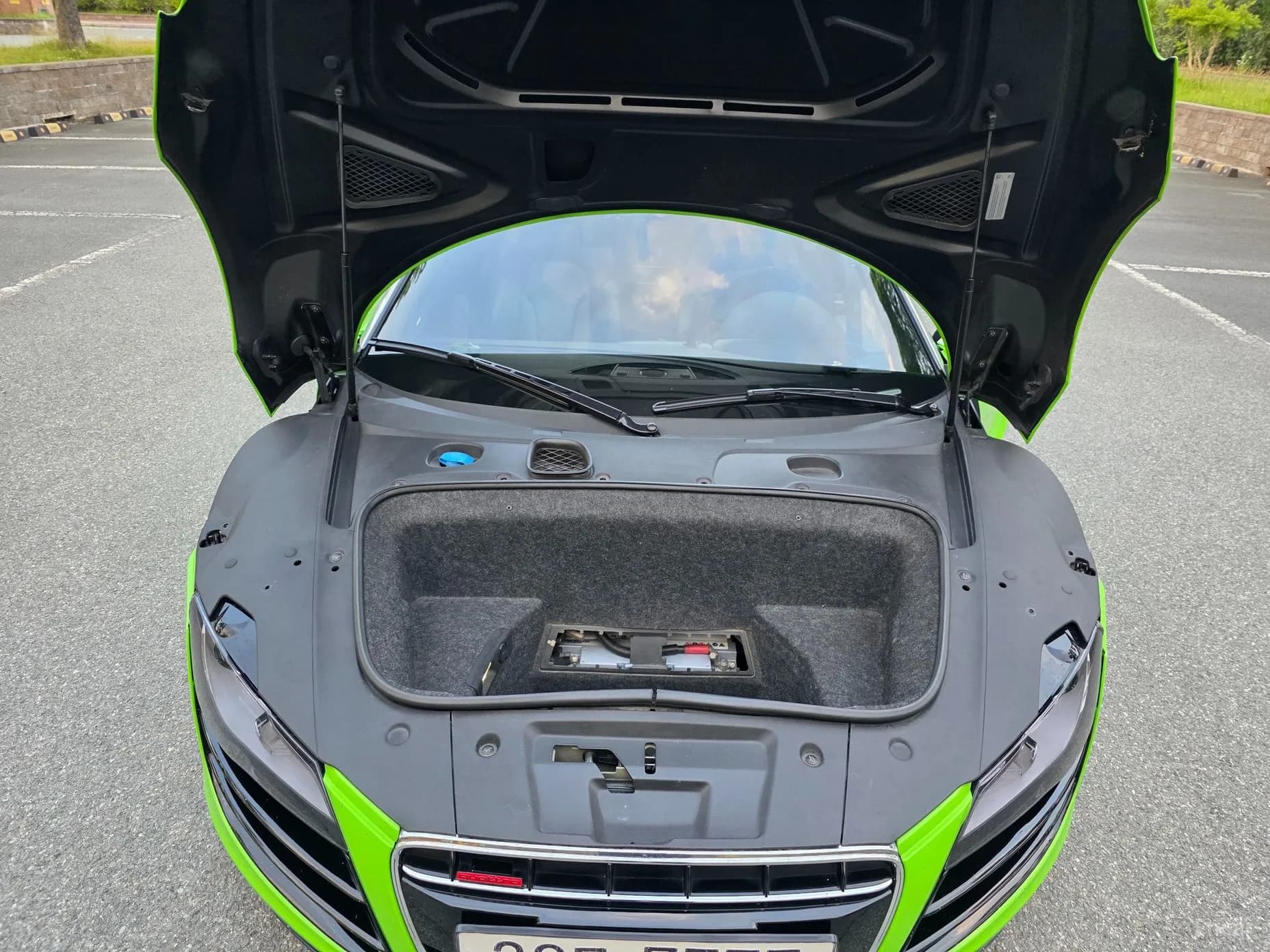 R8