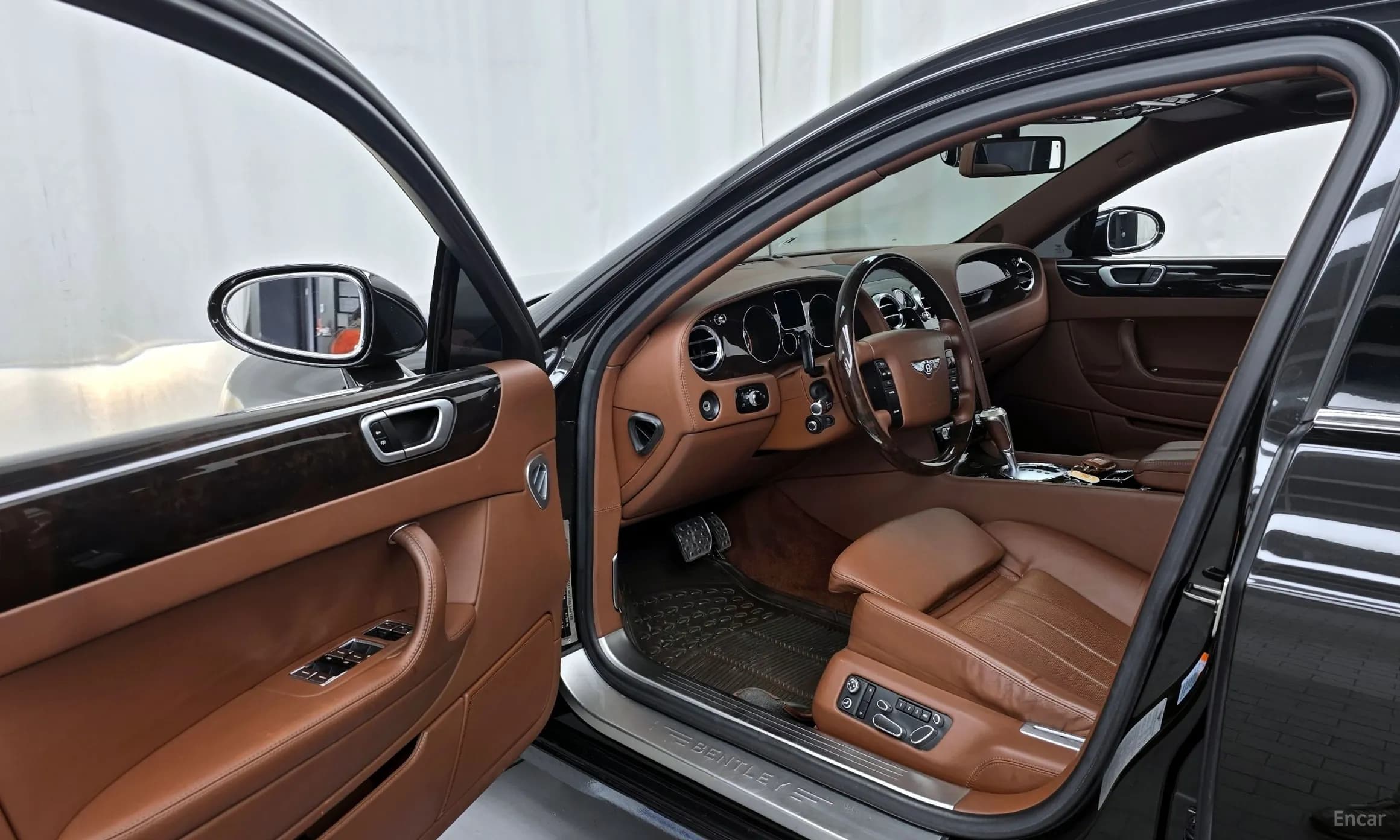 Flying Spur Gen 1