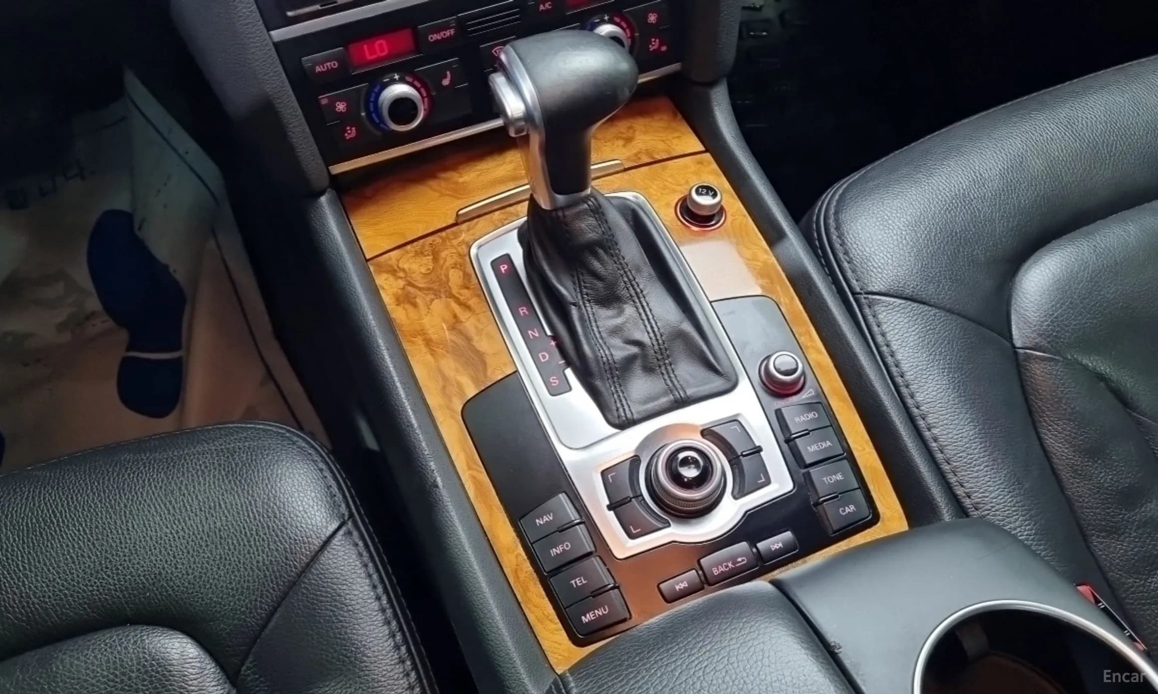 Q7