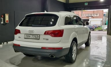 Q7