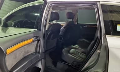 Q7