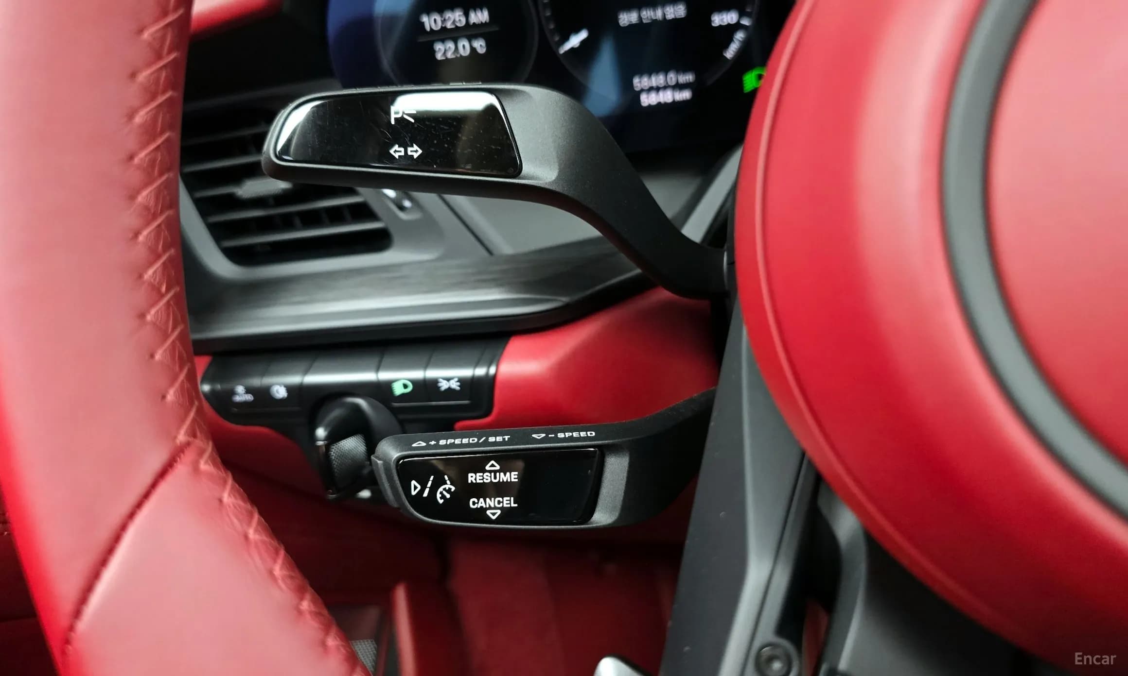 911 (992)