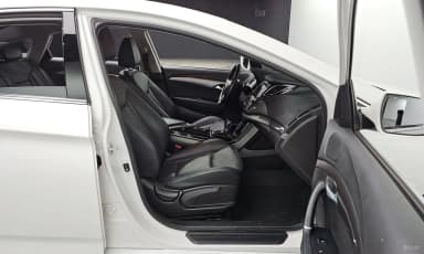 i40 saloon